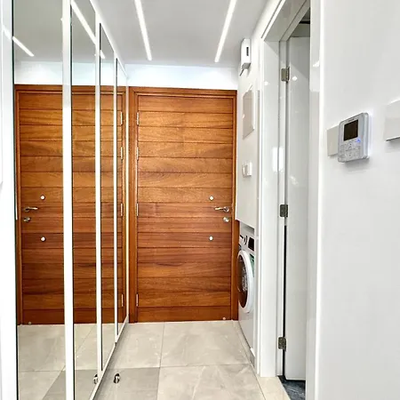 Apartament The Ocean - Luxury At The Harbor