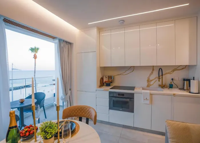 Apartamento The Ocean - Luxury At The Harbor Paphos