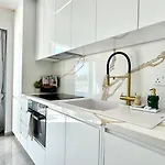 The Ocean - Luxury At The Harbor بافوس