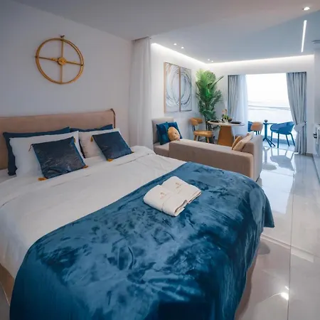 The Ocean - Luxury At The Harbor شقة بافوس